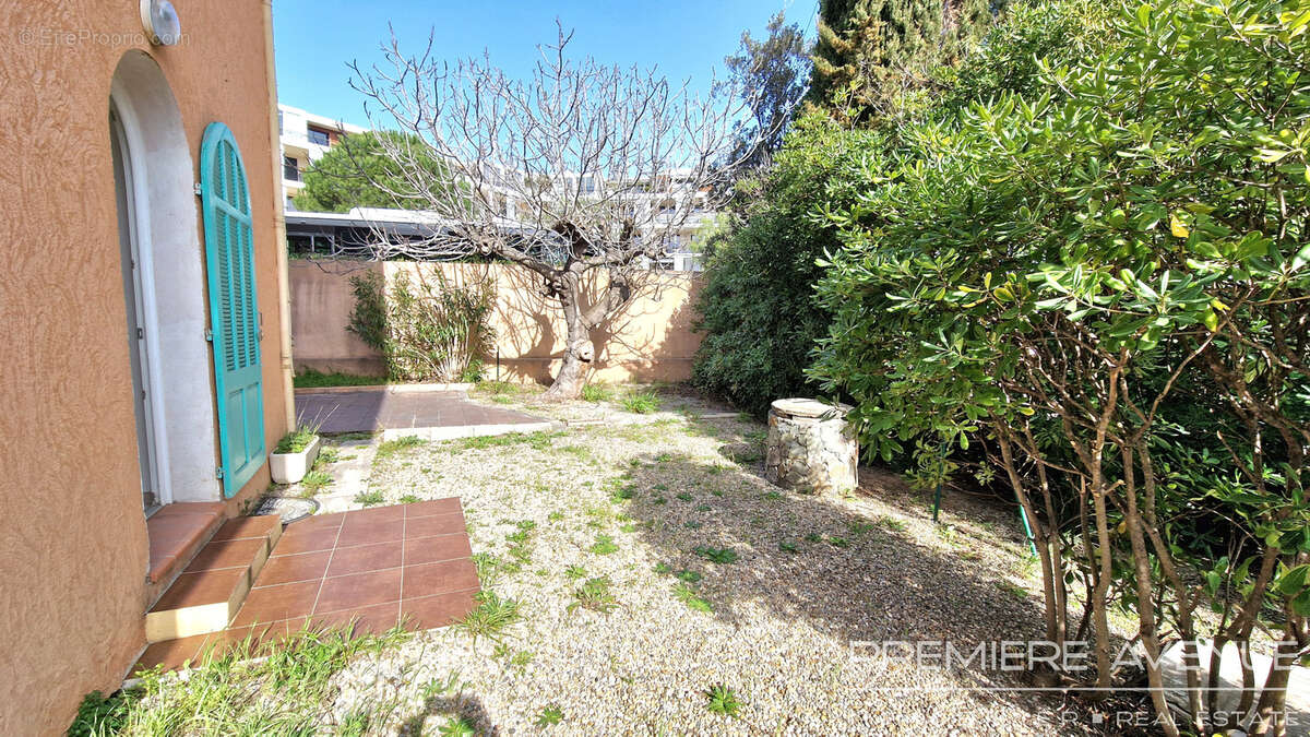 Maison à FREJUS