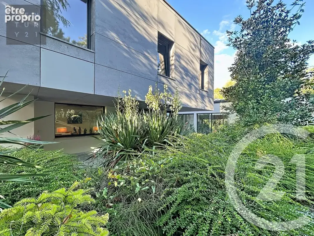 Maison 6 pièces 275 m² à vendre à Troyes (10000) - photo 2