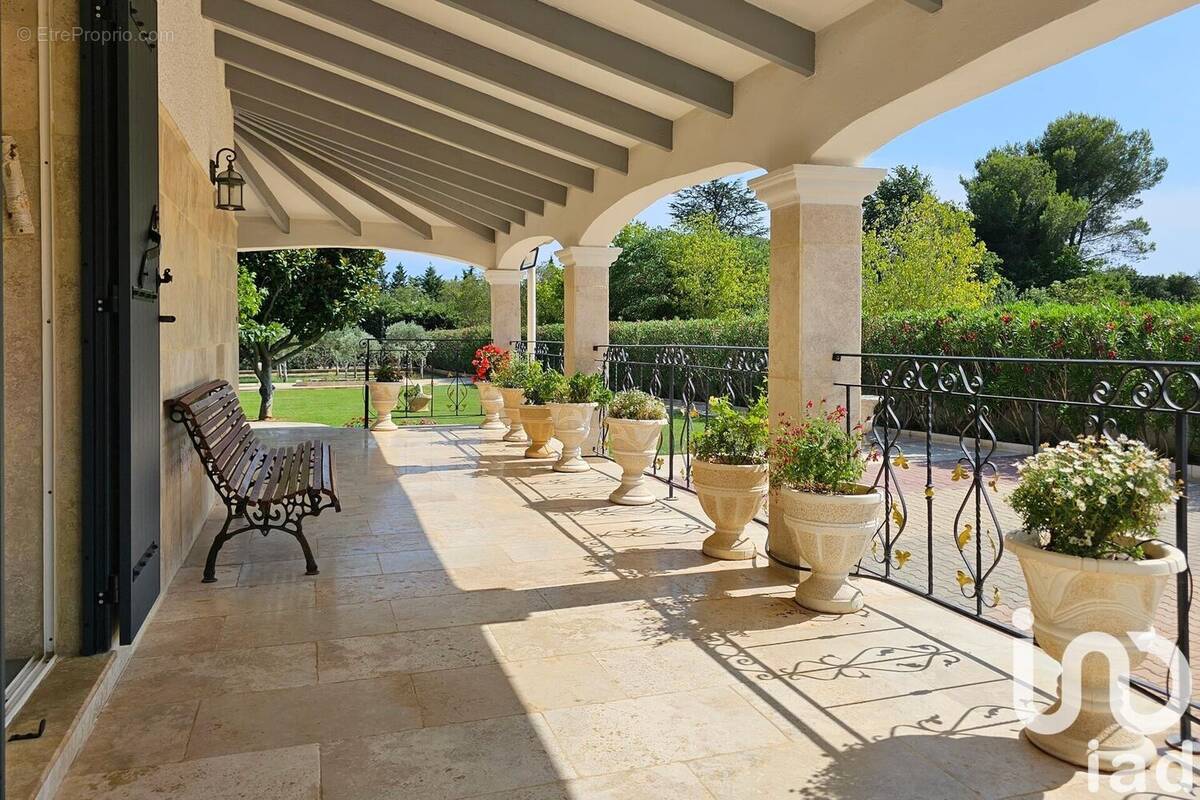 Photo 1 - Maison à ARLES