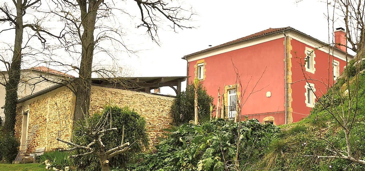 Maison à VIELLE-TURSAN