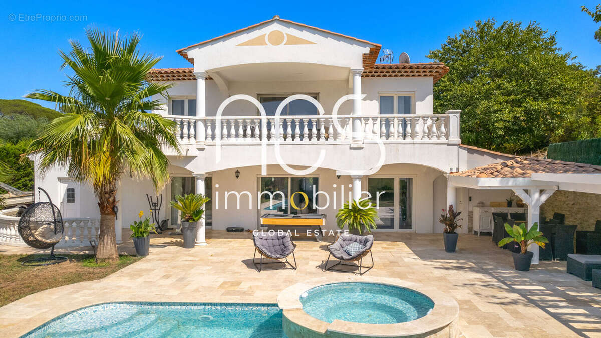 Fréjus - Villa à vendre 172 m², 4 chambres avec piscine & jacuzzi, domaine privé sécurisé - photo 4