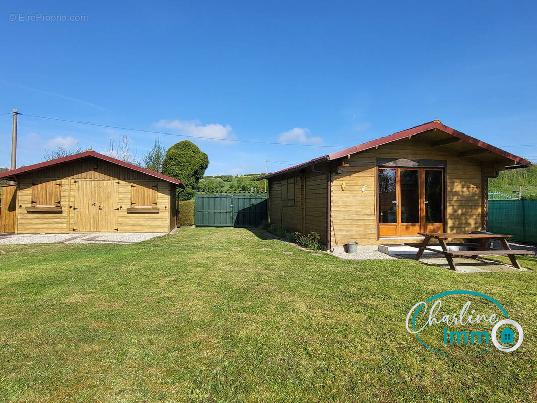 Terrain à LONGPRE-LES-CORPS-SAINTS