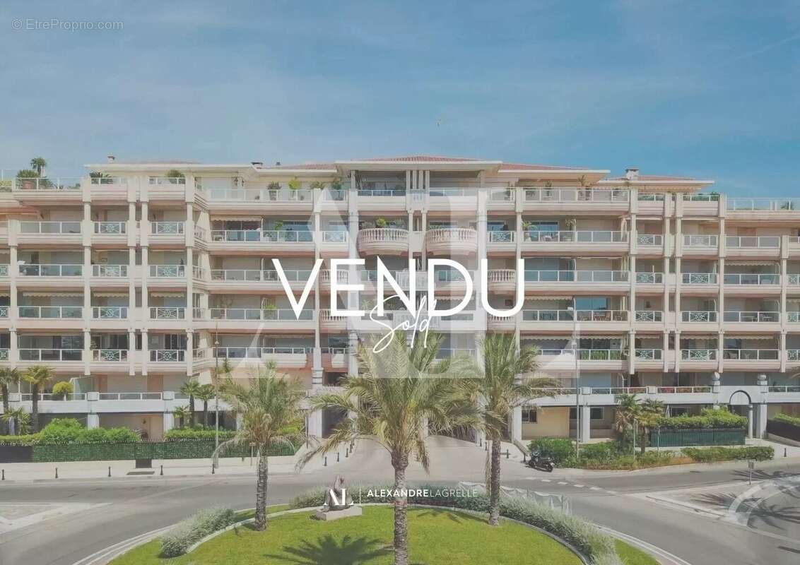 Appartement à VALLAURIS