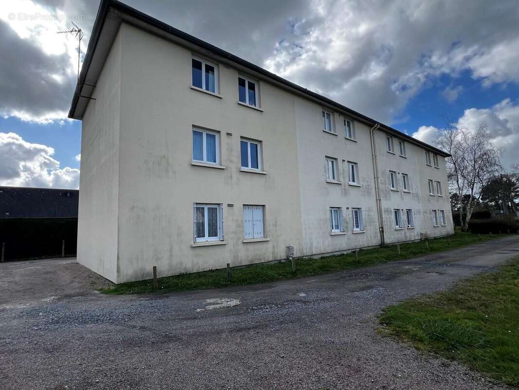 Appartement à LE MOLAY-LITTRY