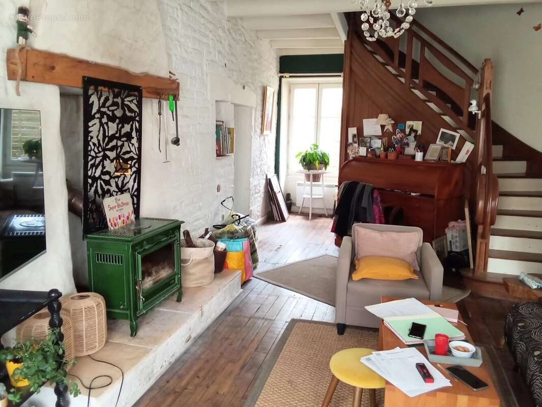 Maison à SAINT-FRAIGNE