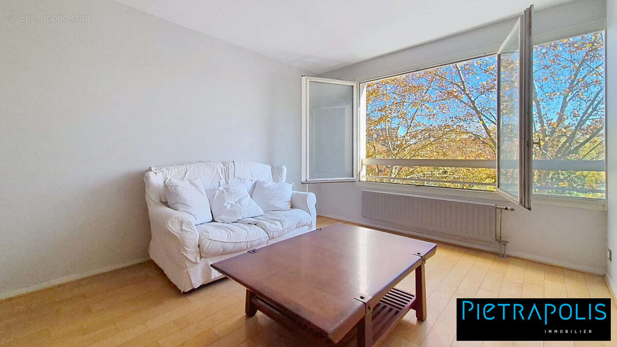 Appartement à LYON-4E