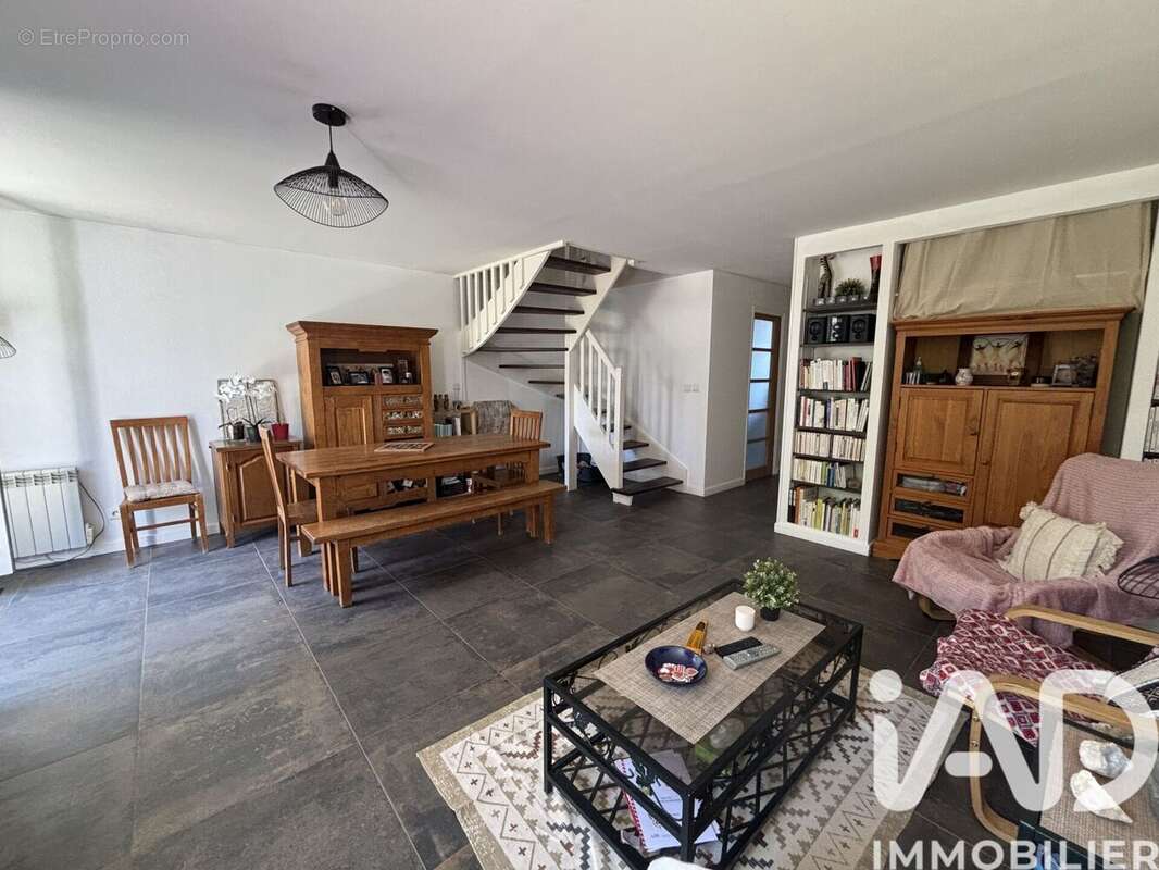 Photo 2 - Maison à PONTOISE