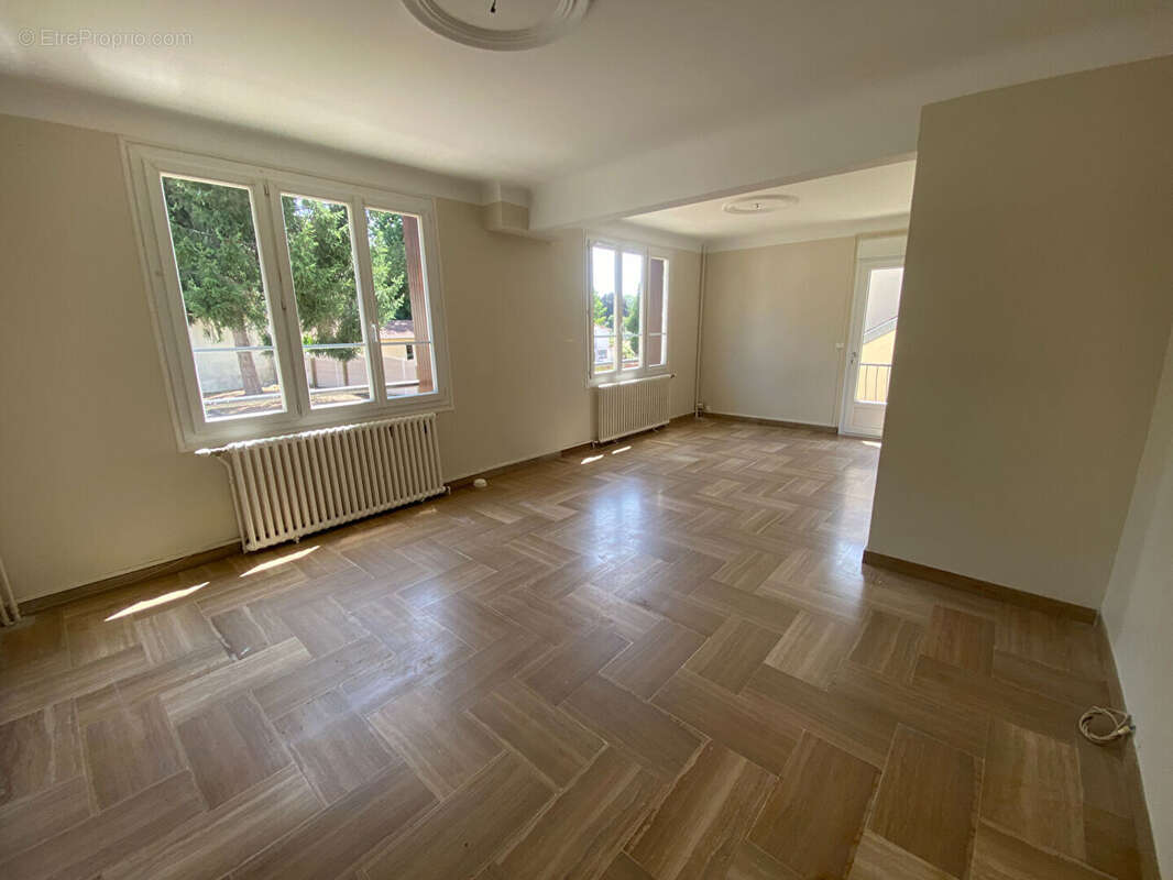La Ferte Bernard, maison cinq chambres - photo 2