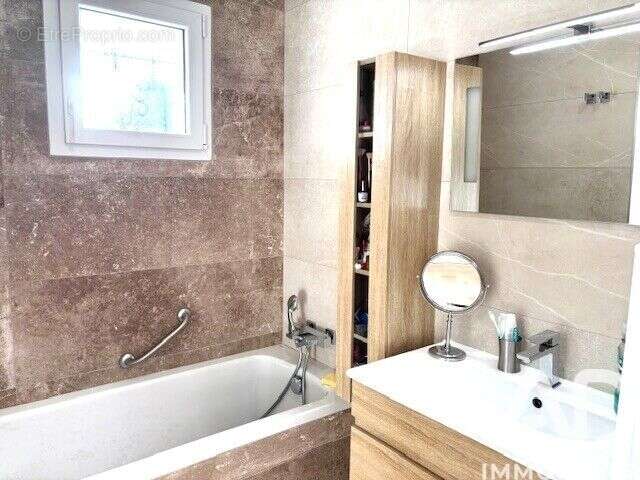 Photo 9 - Maison à NEUVILLE-SUR-SAONE