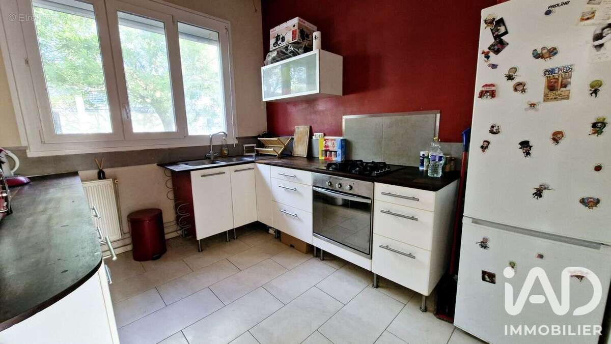Appartement 59 m² à Luce  - photo 2