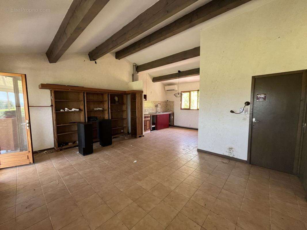 Maison à MONTBRUN-DES-CORBIERES