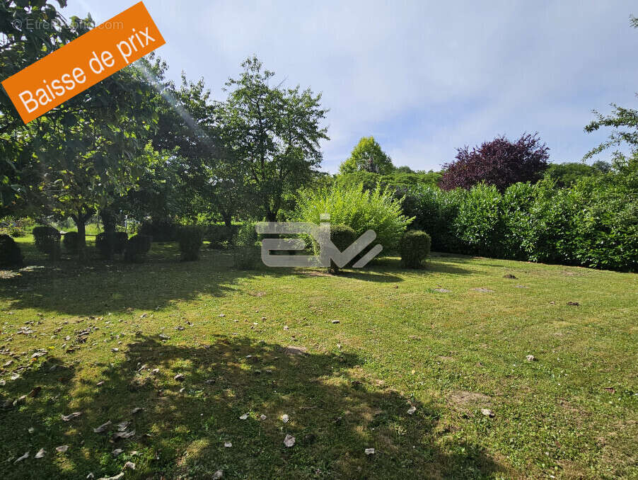 Terrain à VAILLY-SUR-AISNE