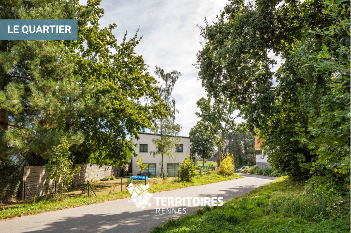 Terrain à VEZIN-LE-COQUET