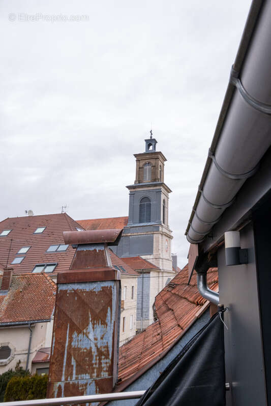 Appartement à FRASNE