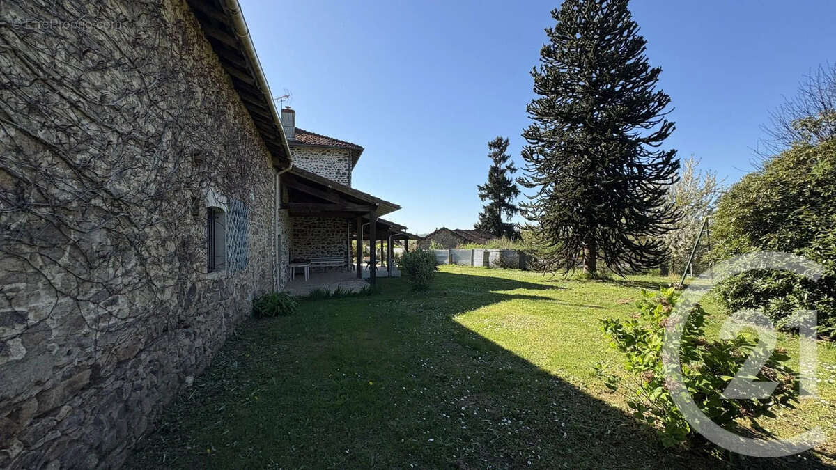 Maison à MOISSANNES