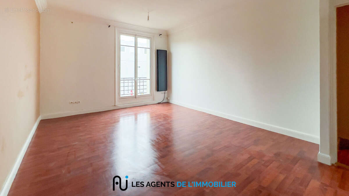 Appartement à NANTERRE