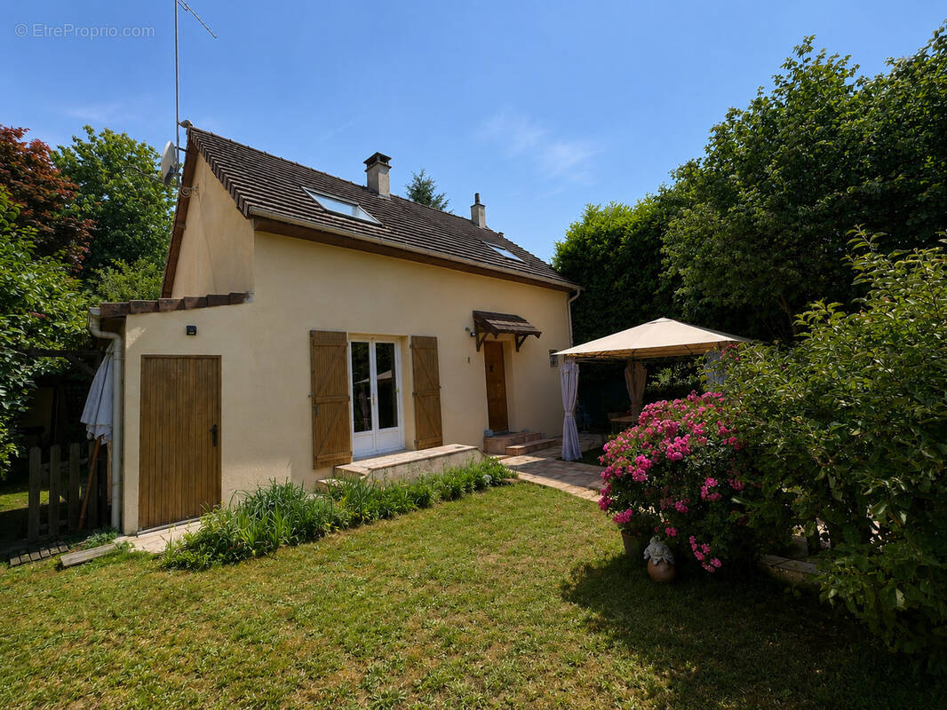 d686231f-ca4c-4642-9680-4c9b8ebe37e8 - Maison à EPINAY-SOUS-SENART
