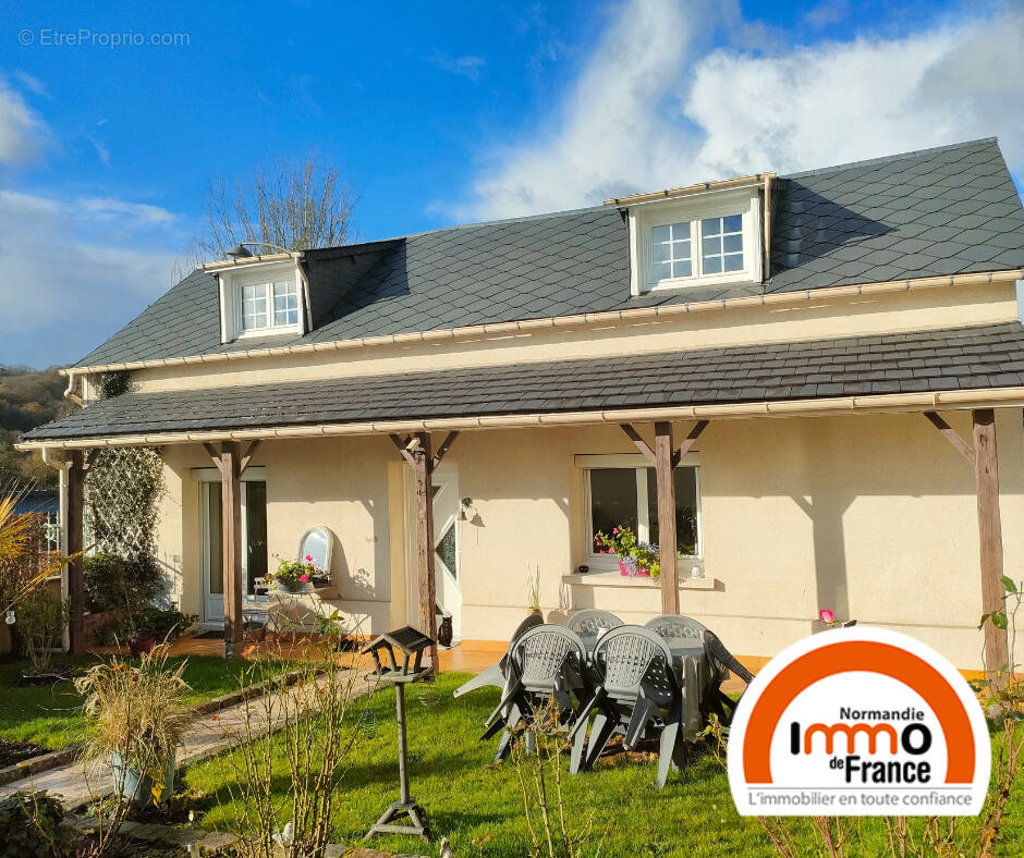 Maison à LILLEBONNE