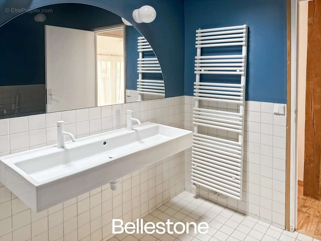 Appartement à PARIS-19E