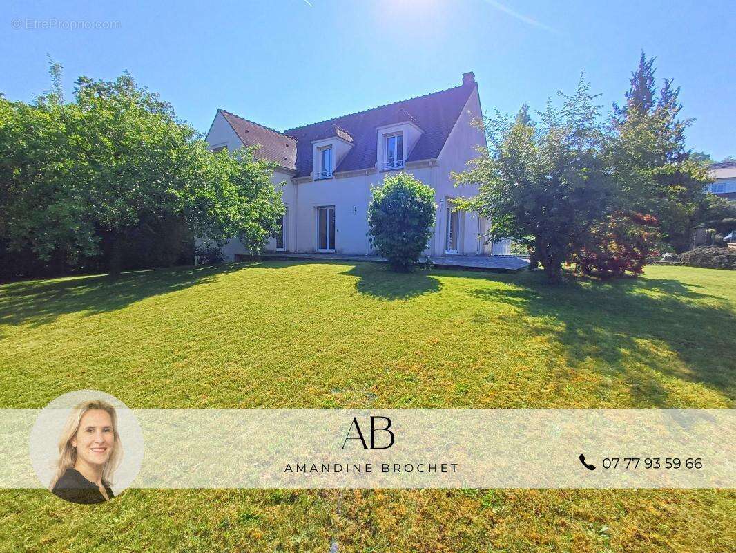 Maison à MARLY-LE-ROI