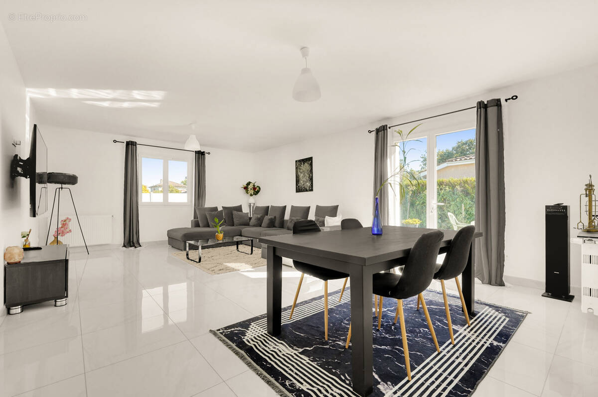 Maison à MONTASTRUC-LA-CONSEILLERE