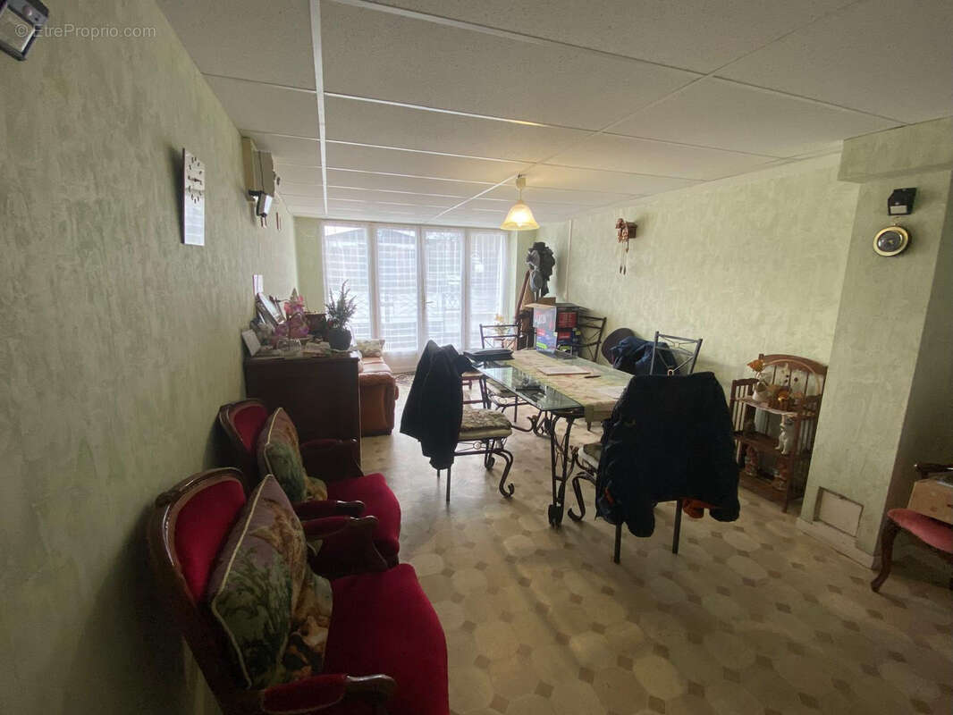 Maison à DUN-LE-PALESTEL