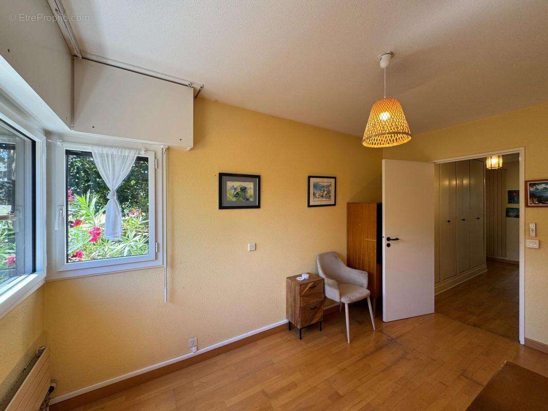 Larmor-Plage – Appartement familial de 100 m² potentiel 4 chambres et environnement verdoyant à quelques minutes des plages - photo 9