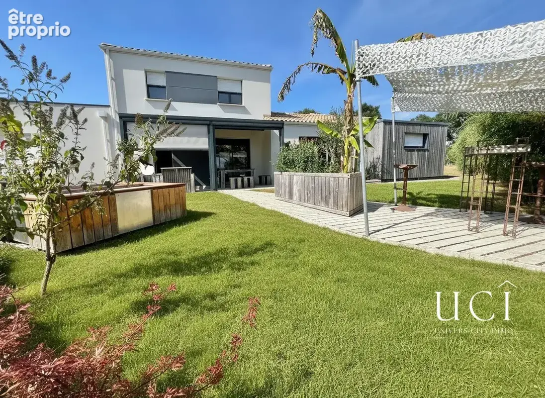 Photo Maison à Geneston au prix de 448 000€