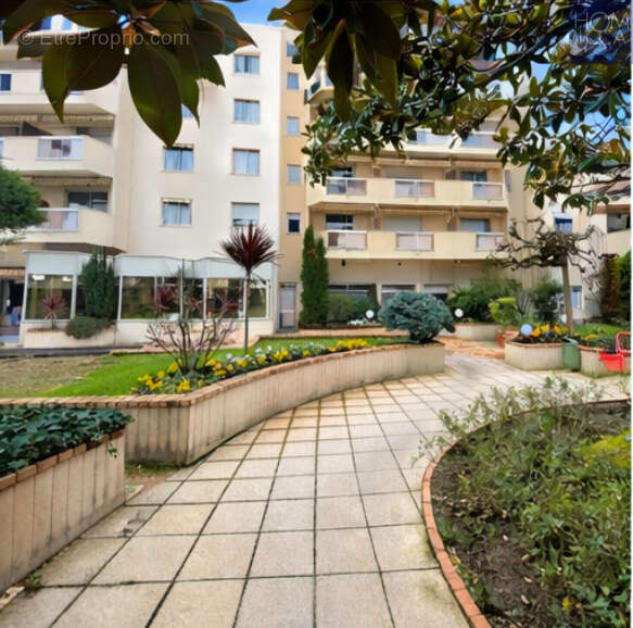 Appartement à LYON-6E
