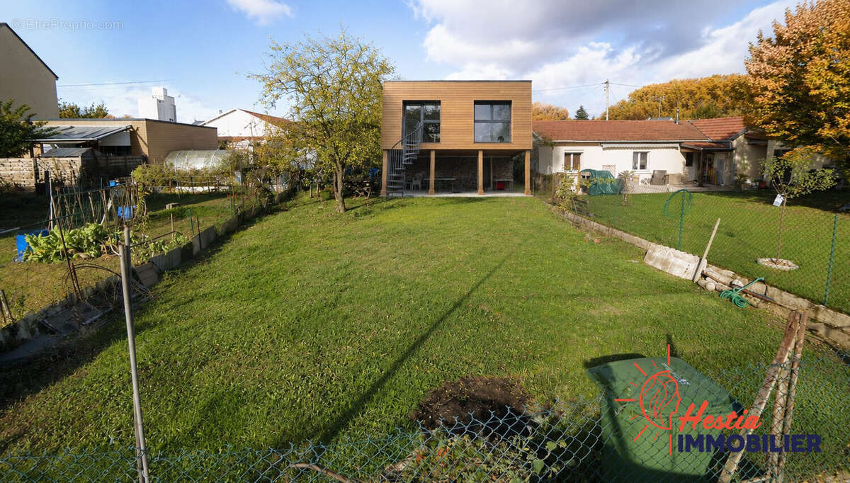 Terrain 764 m² à Chalons-En-Champagne  - photo 6