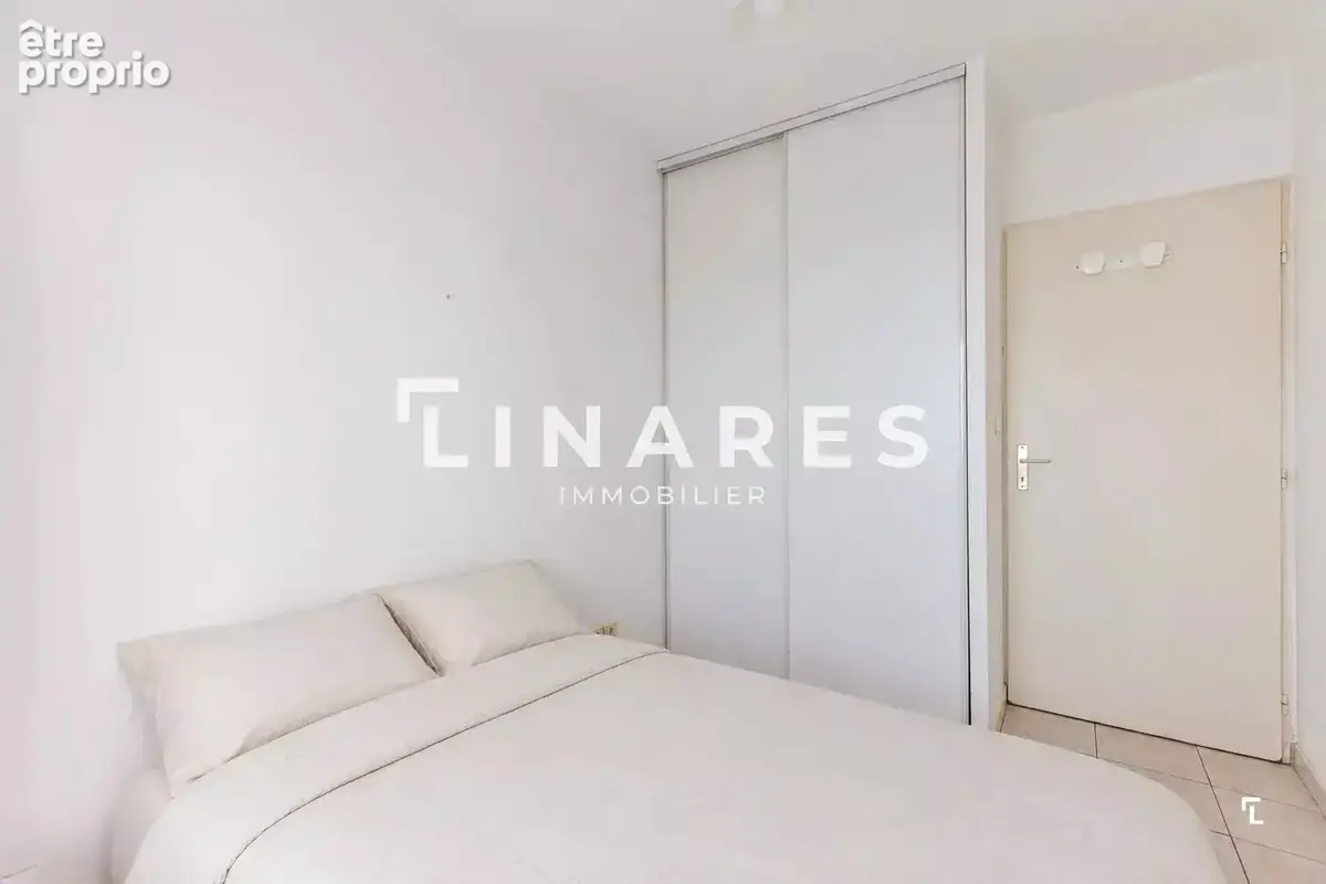 TRAVERSE - Appartement T3 de 48m2 - Terrasse - 13008 - photo 7
