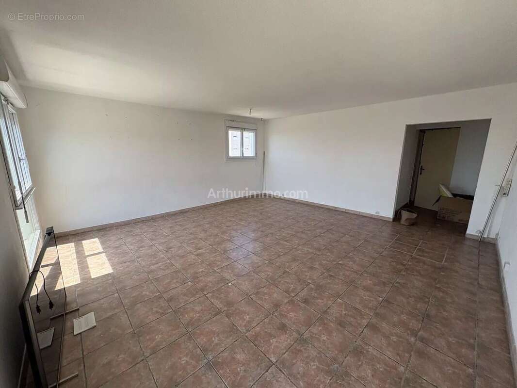 Vente Appartement Port-de-bouc(13110) 98 000ï¿œ - photo 2