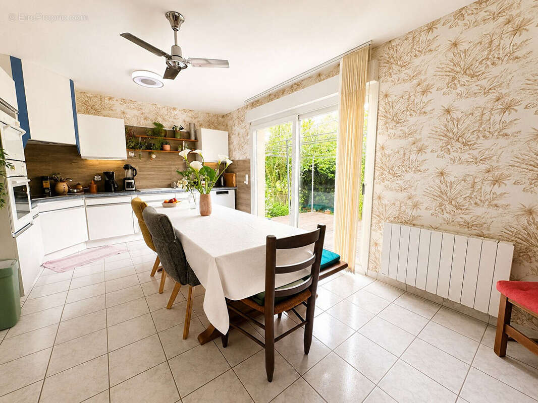 Maison à FONTAINE-LE-COMTE