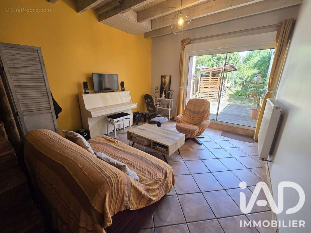 Maison 83 m² à Castres  - photo 4