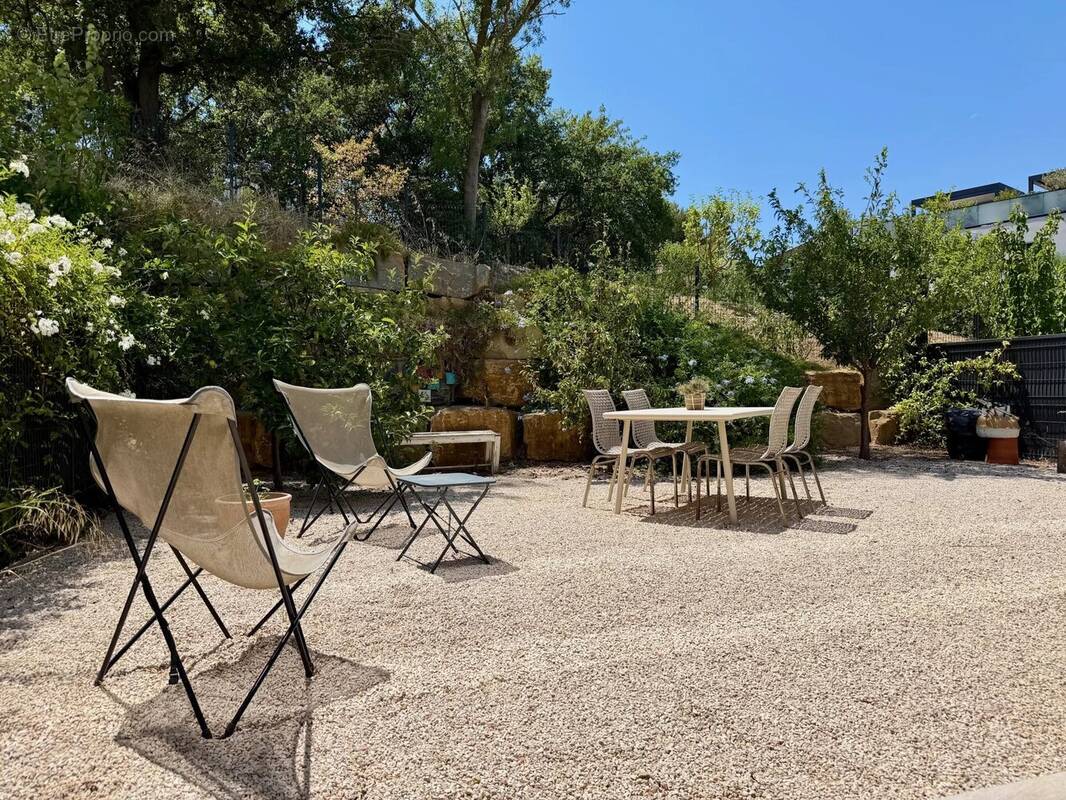 Appartement à SAINT-CYR-SUR-MER