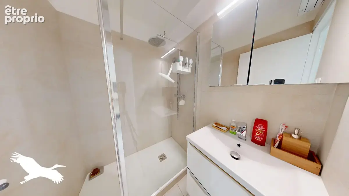 A VENDRE - Bandol Centre - Proche du Port et de la Plage - Appartement 2 pièces 36m² avec terrasse de 84m² - photo 9