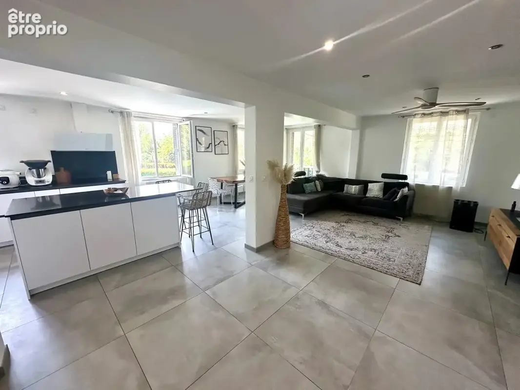 Maison 135 m² à Aix-Les-Bains  - photo 4