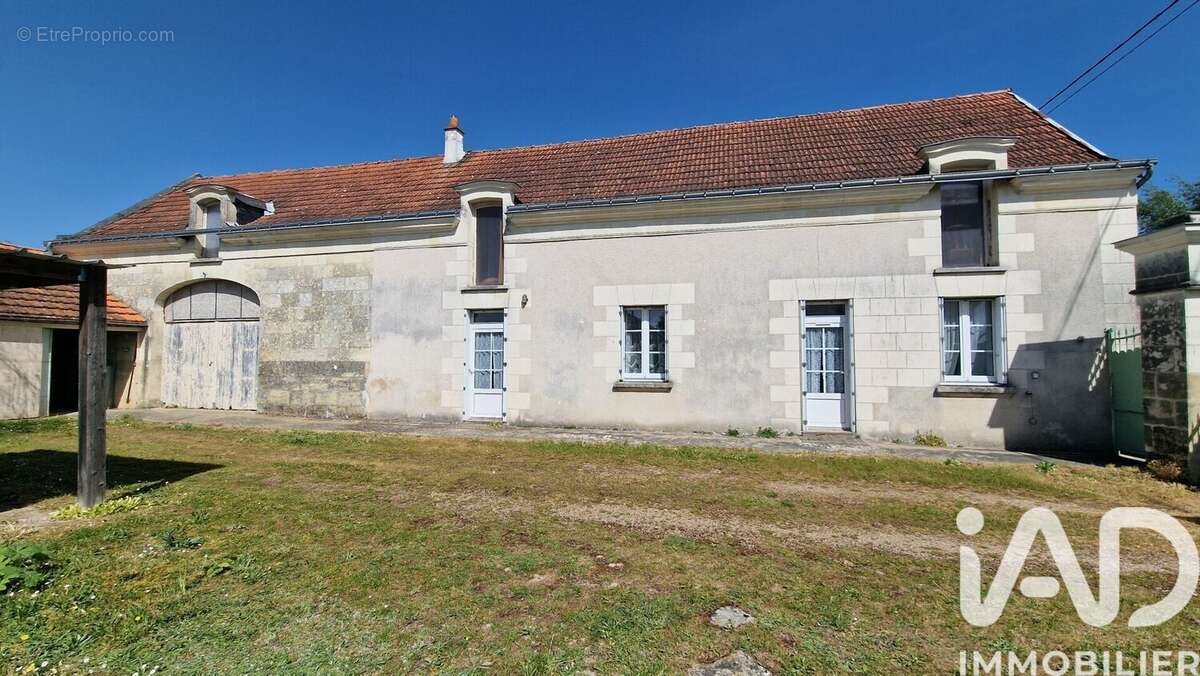 Maison 116 m² à Beaumont-En-Veron  - photo 2