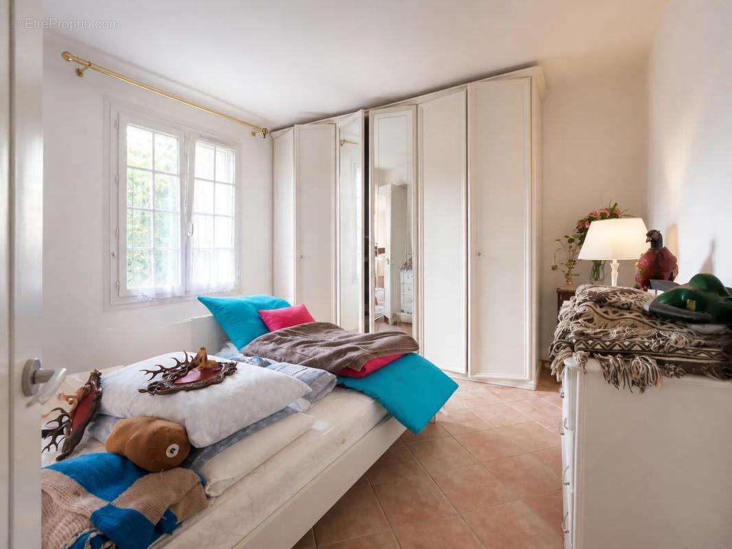 Maison de 9 pièces de 240 m² dans environnement privilégié - photo 18