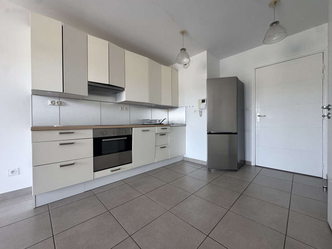 Appartement T2 proche de toutes commodités à la Londe les maures - photo 2