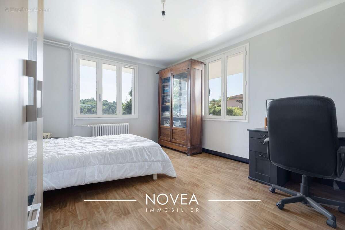 Chambre Studio - Maison à SATHONAY-CAMP