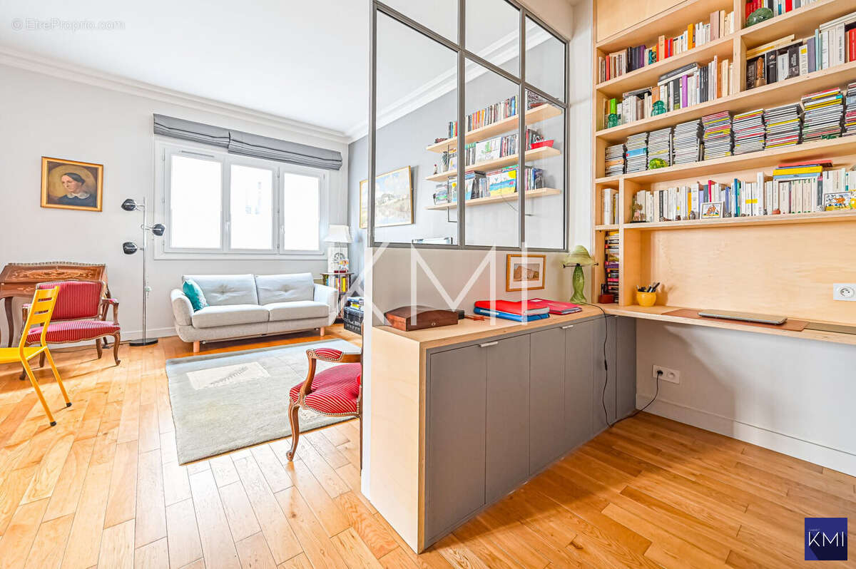Appartement à PARIS-20E