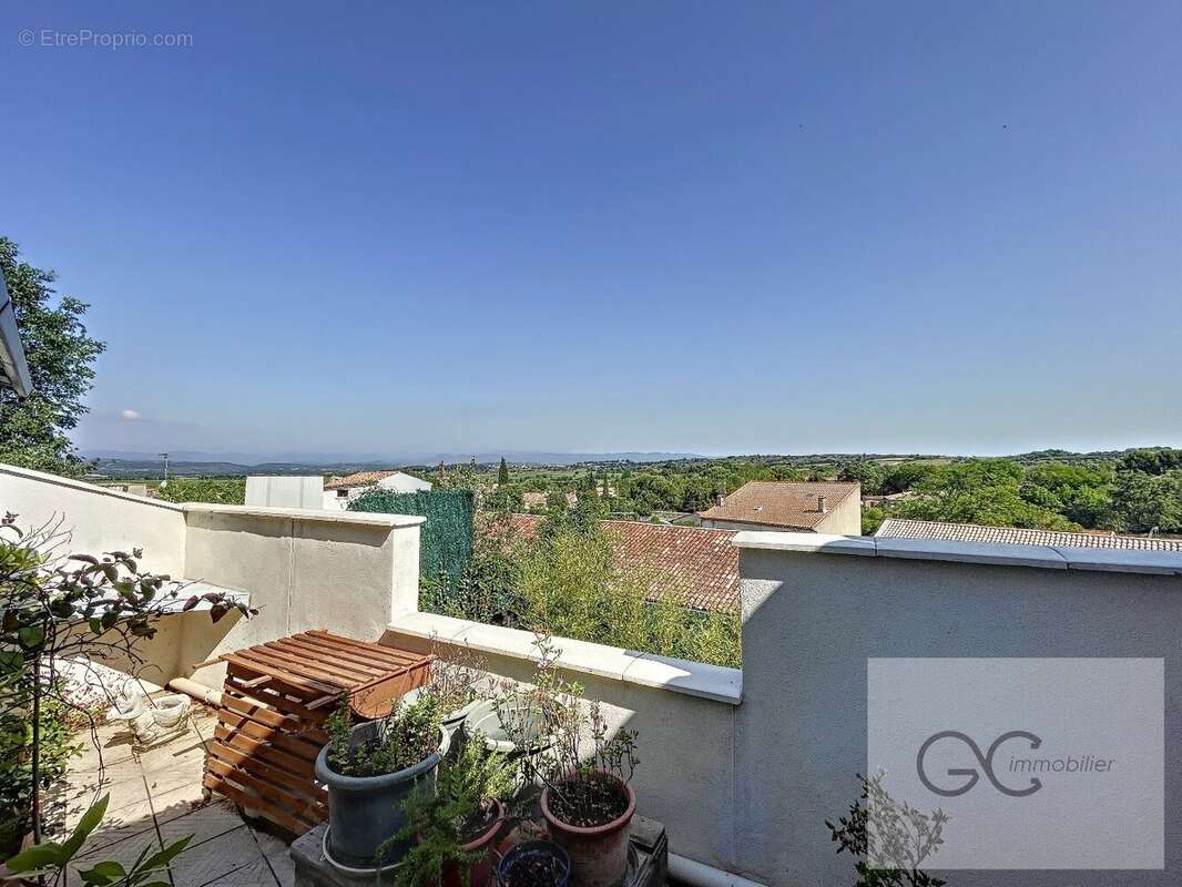 Maison à CORNEILHAN