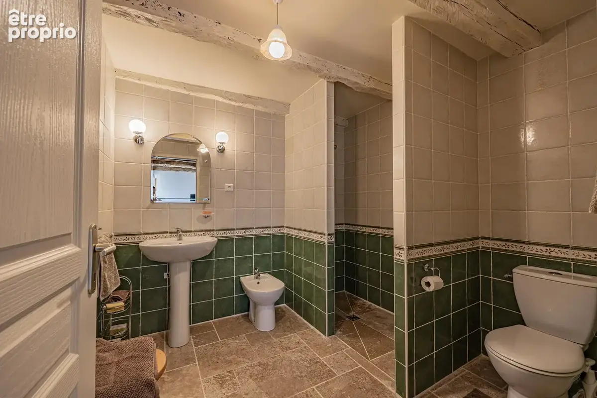 À 10 minutes de Cahors : belle propriété en pierre avec 3 chambres, une annexe et une piscine - photo 15