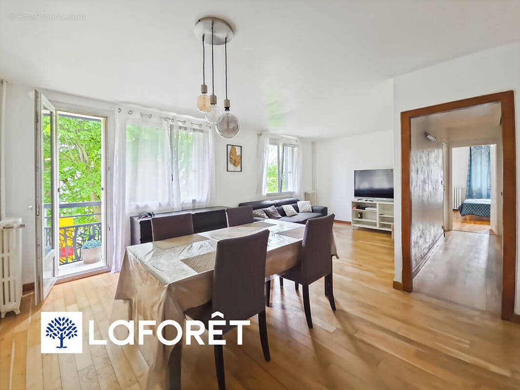 Appartement à RIS-ORANGIS