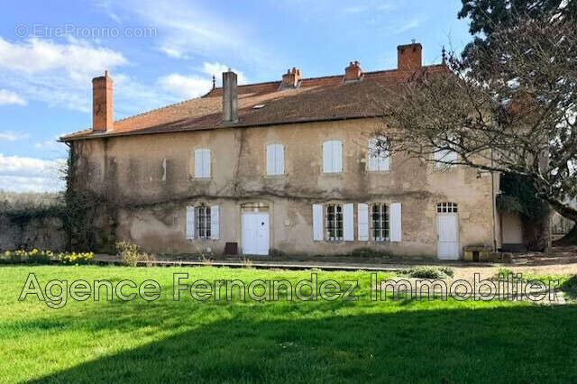 Maison 432 m² à Saint-Maurice-Les-Chateauneuf  - photo 6