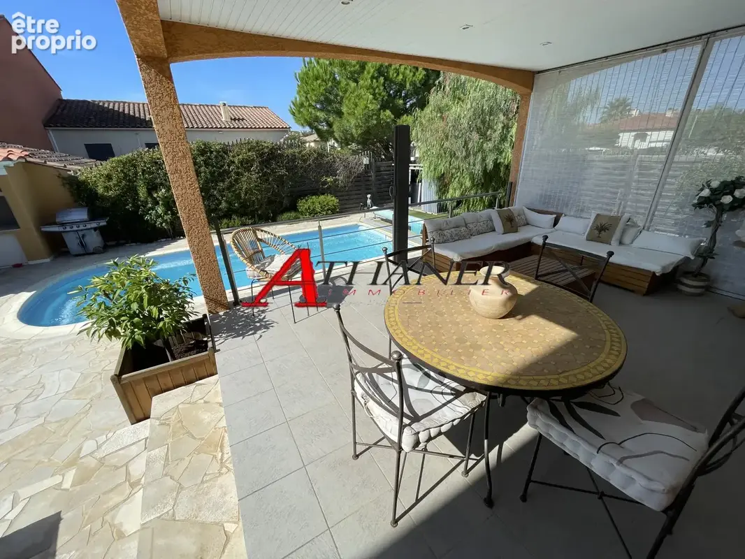 Palau Del Vidre - Villa 5 Pièces de 140m2 avec Piscine et 467m2 de Terrain - photo 5
