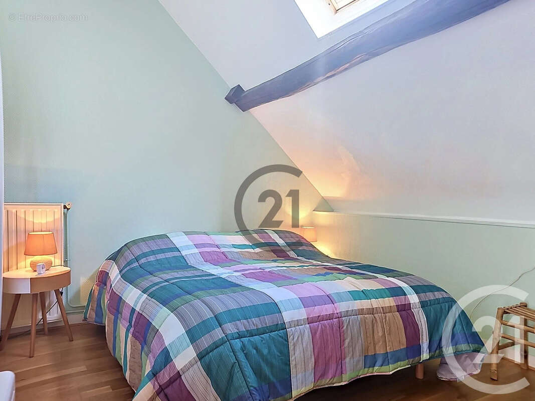 Maison 250 m² à Vulaines  - photo 17
