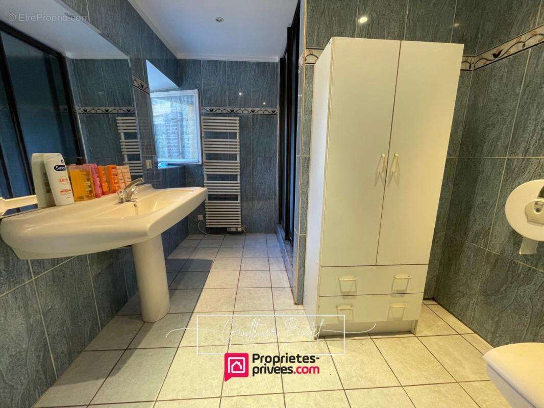 Maison à LA QUEUE-EN-BRIE