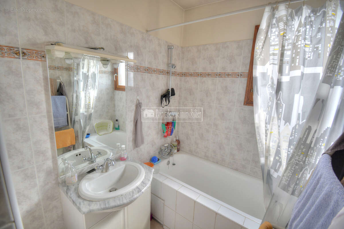 Maison à SAVIGNY-SUR-ORGE